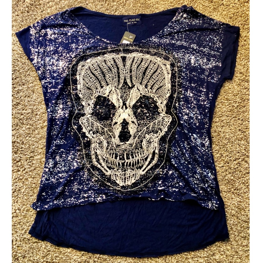 Fashion Navy Skull Top NWT